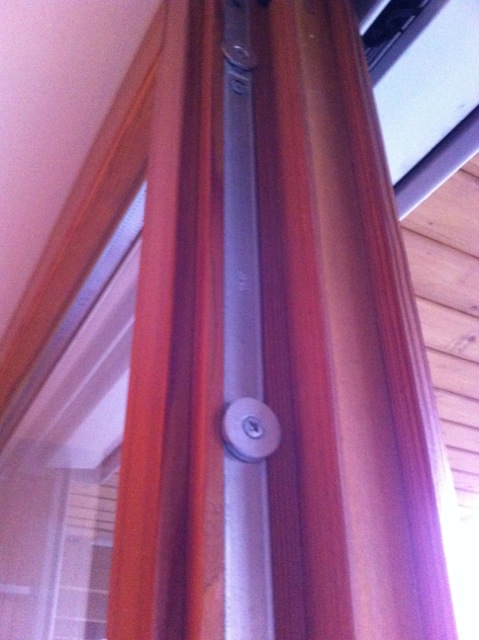 Magnetic closure for patio-doors