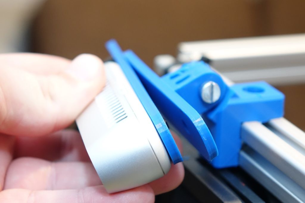 3D-printed magnetic camera mount