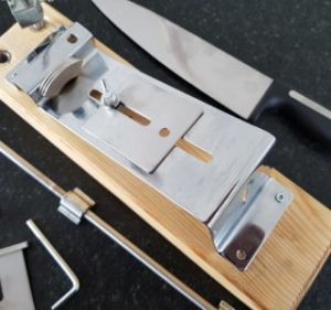 2 Schärfer 2 umbau 1 320x300 1 300x281 - Upgrading a knife sharpener