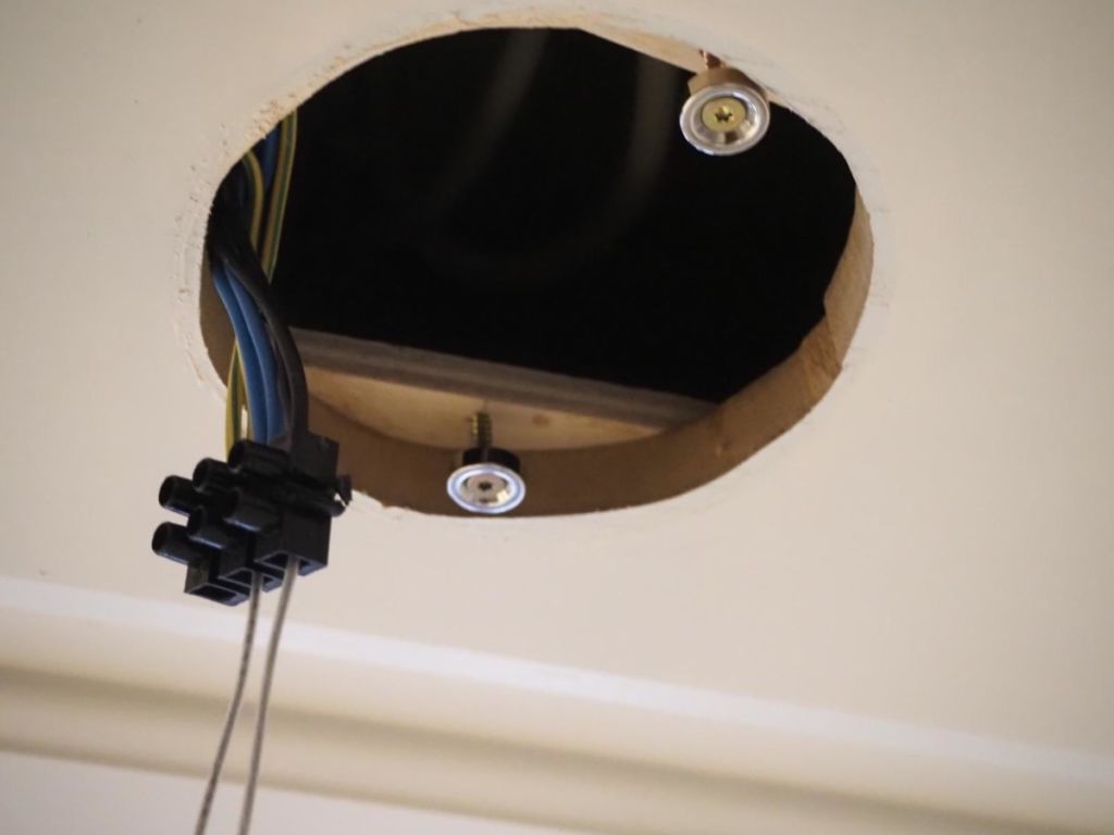 Holes for ceiling lights with magnets