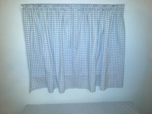 165 6 1024x768 1 300x225 - Magnetically gather curtains