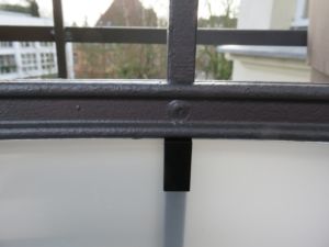 Sichtschutz Balkon 4 300x225 - Waterproof magnets for balcony protection